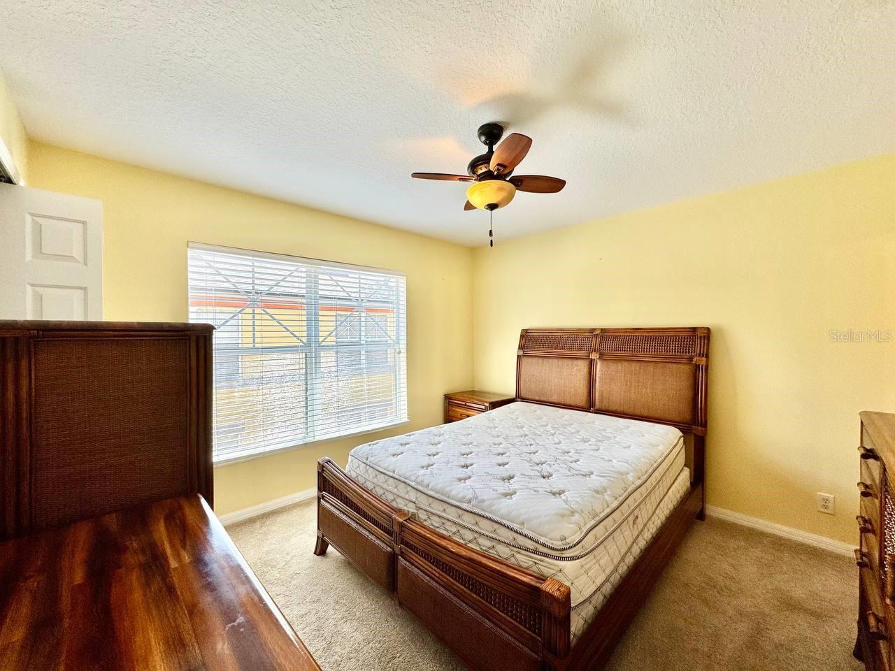 160 COQUINA BAY DR, ST PETERSBURG, FL, 33705