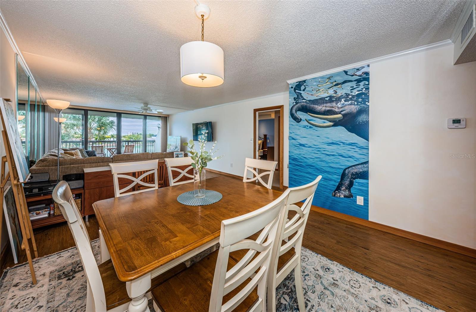 Dining area adjoining the Living Room