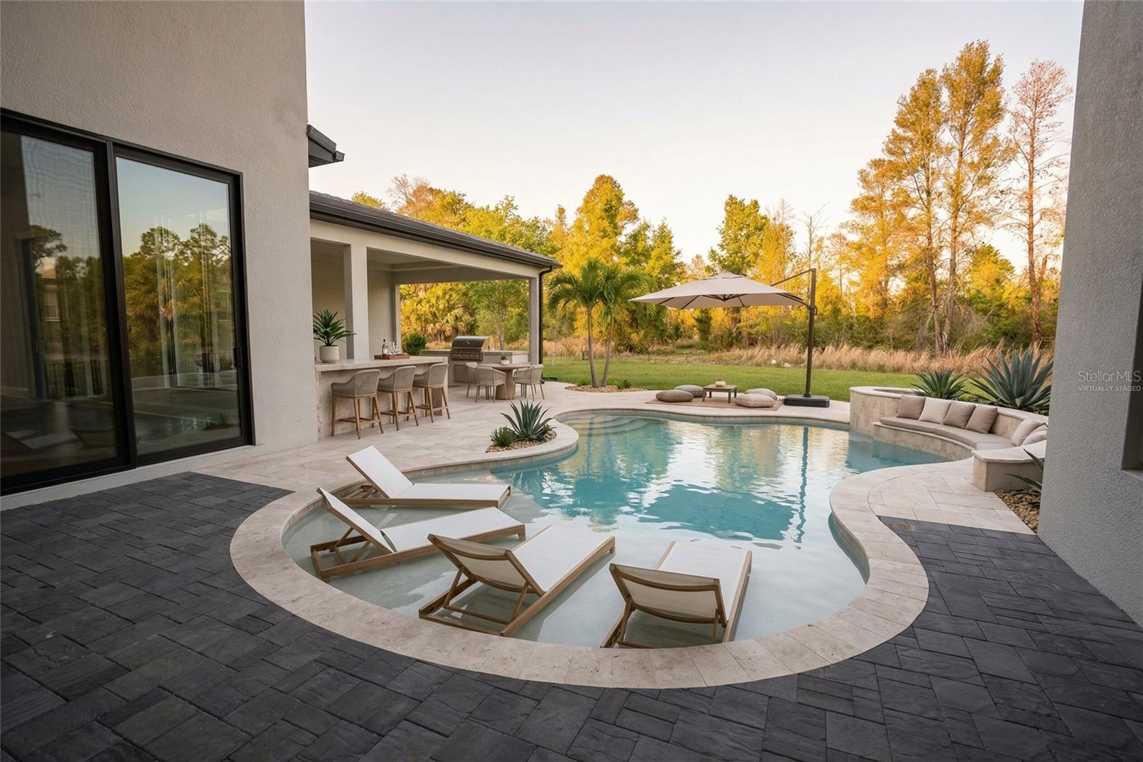 16000 PENDIO DR, BELLA COLLINA, FL, 34756