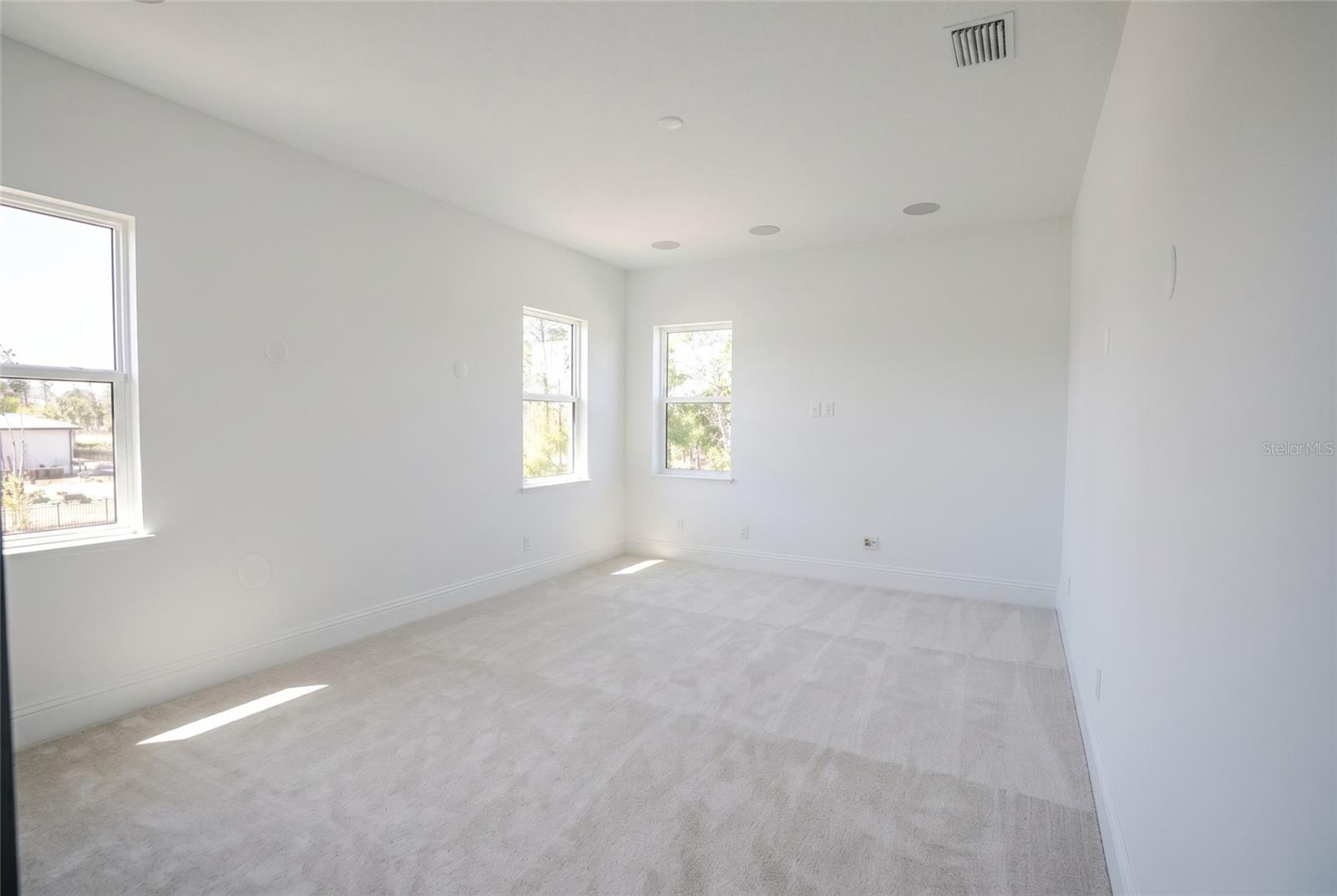 16000 PENDIO DR, BELLA COLLINA, FL, 34756