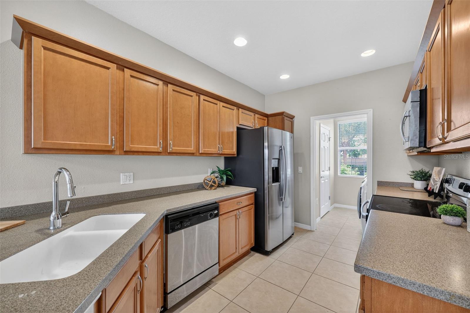3736 82ND AVENUE CIR E #105, SARASOTA, FL, 34243