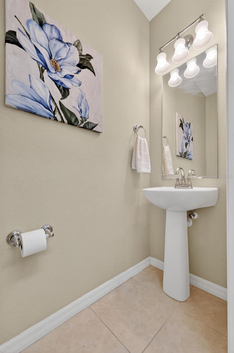 3736 82ND AVENUE CIR E #105, SARASOTA, FL, 34243