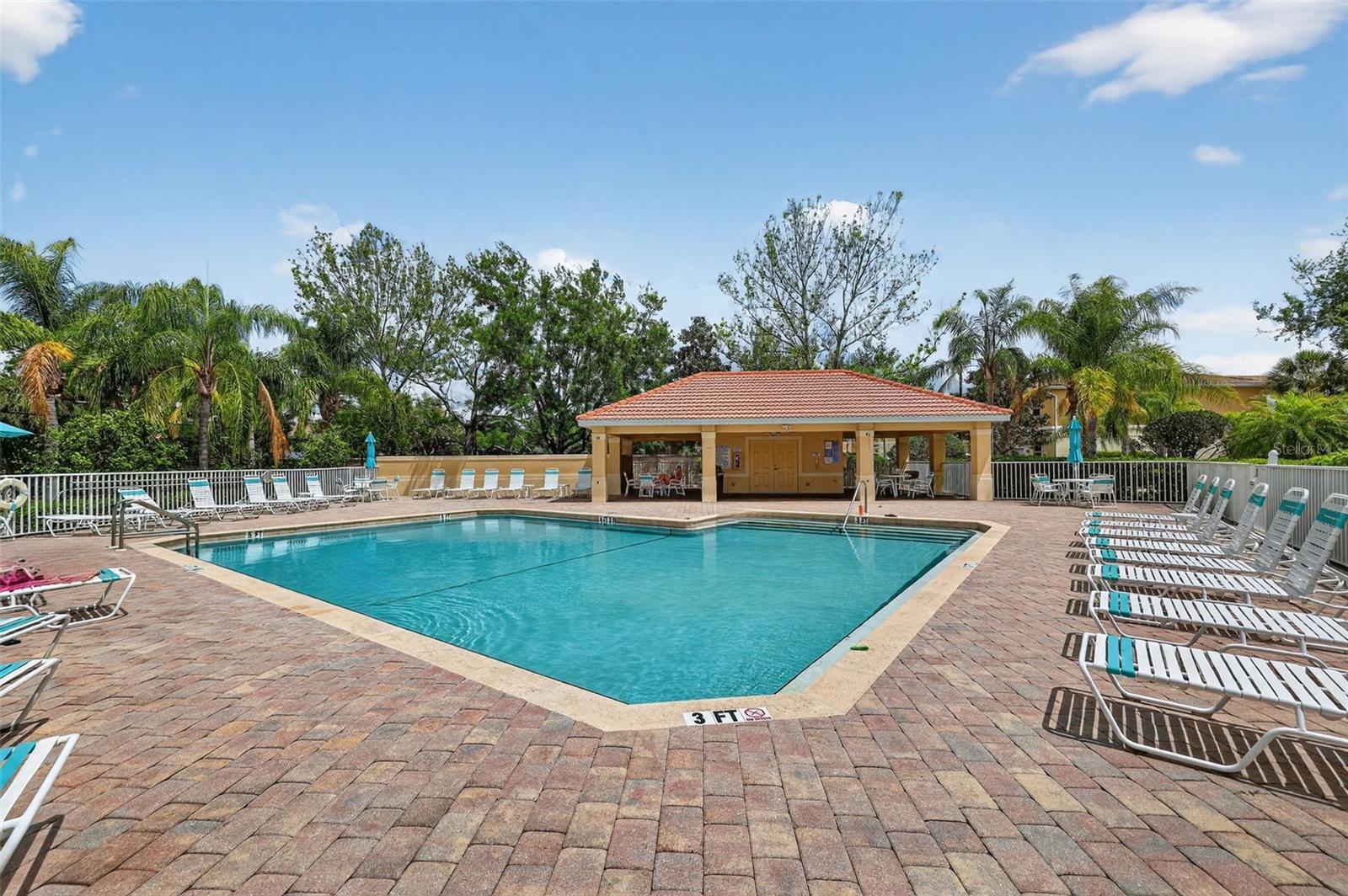 3736 82ND AVENUE CIR E #105, SARASOTA, FL, 34243