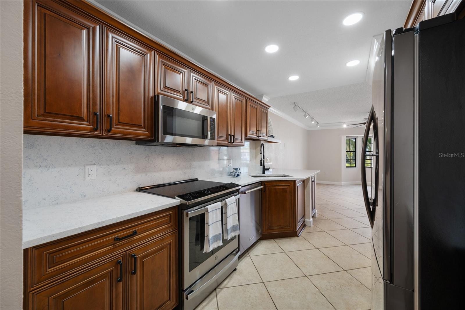 10416 SAINT TROPEZ PL, TAMPA, FL, 33615