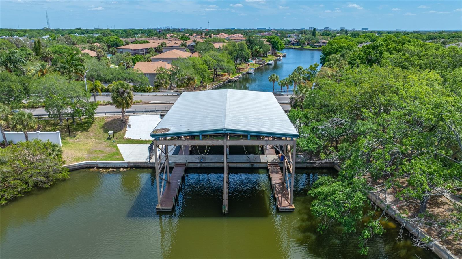 10416 SAINT TROPEZ PL, TAMPA, FL, 33615