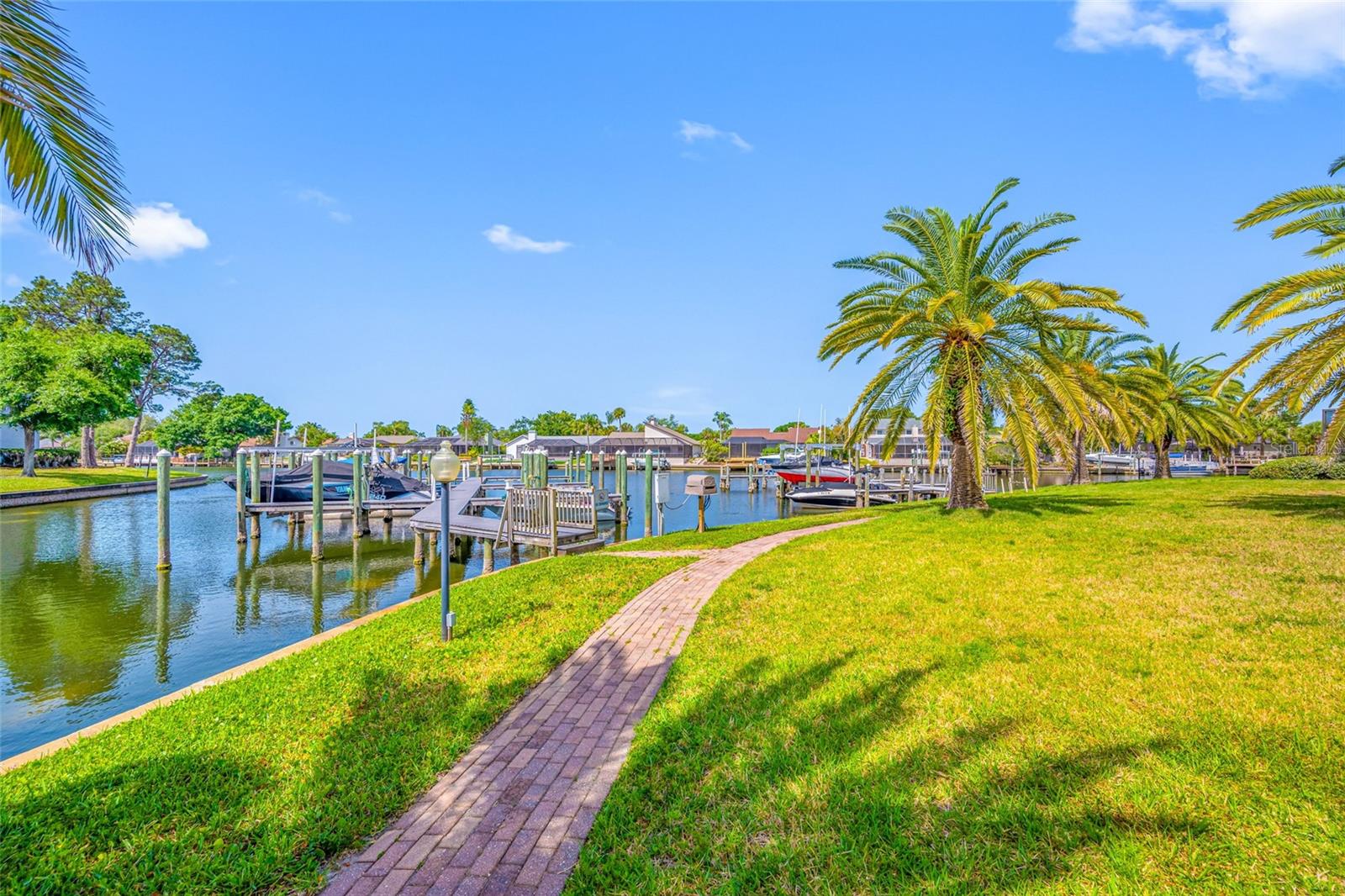 10416 SAINT TROPEZ PL, TAMPA, FL, 33615