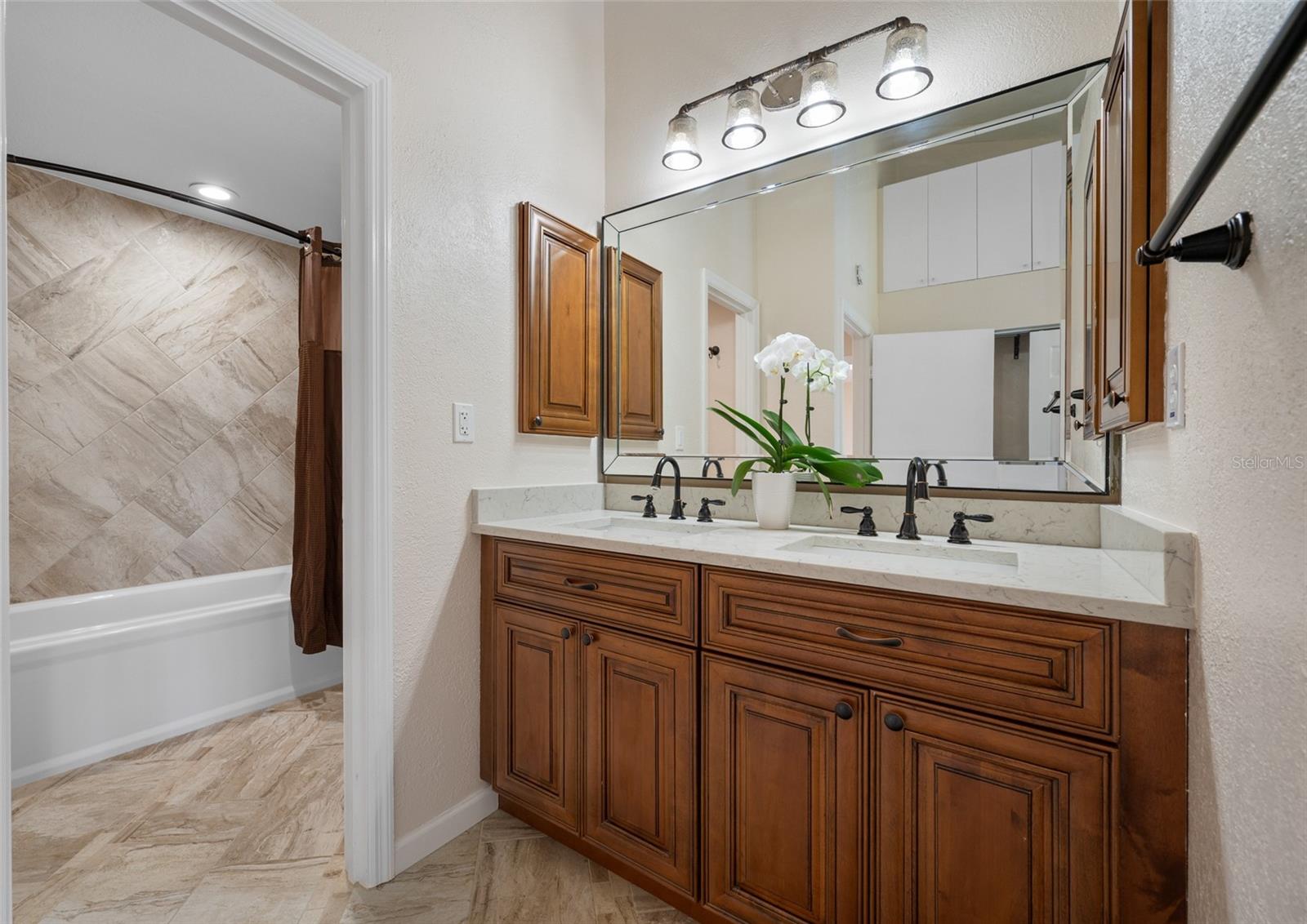 10416 SAINT TROPEZ PL, TAMPA, FL, 33615