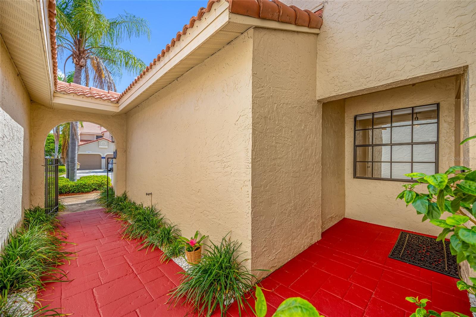 10416 SAINT TROPEZ PL, TAMPA, FL, 33615