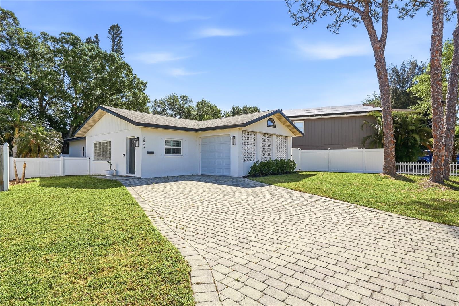 4043 SHORE ACRES BLVD NE, ST PETERSBURG, FL, 33703