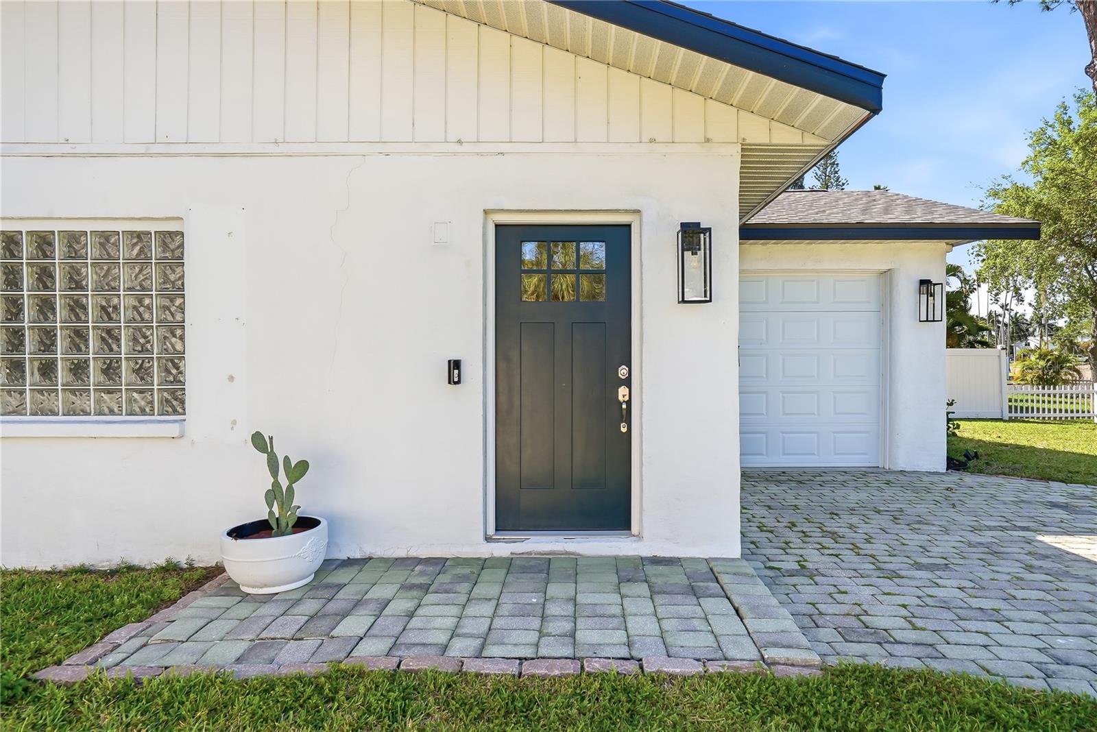 4043 SHORE ACRES BLVD NE, ST PETERSBURG, FL, 33703