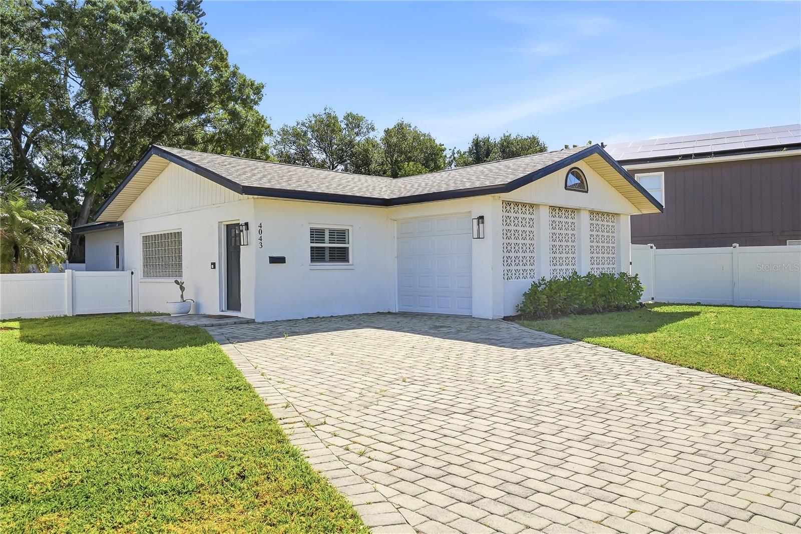 4043 SHORE ACRES BLVD NE, ST PETERSBURG, FL, 33703