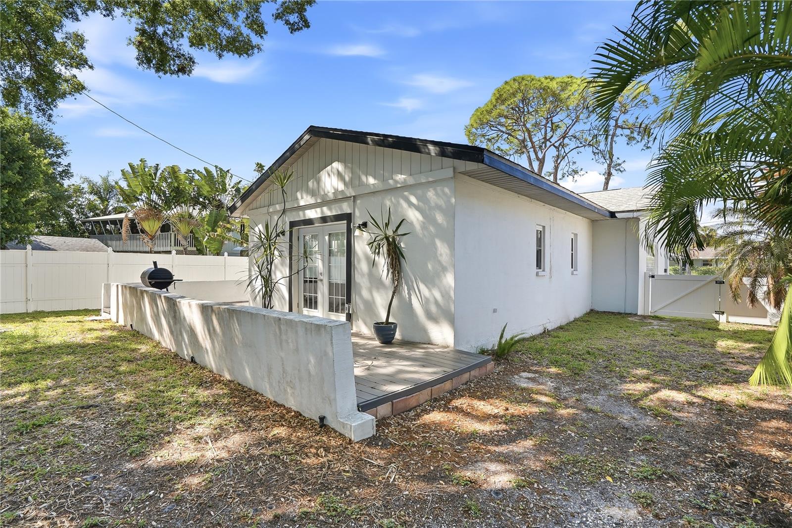 4043 SHORE ACRES BLVD NE, ST PETERSBURG, FL, 33703