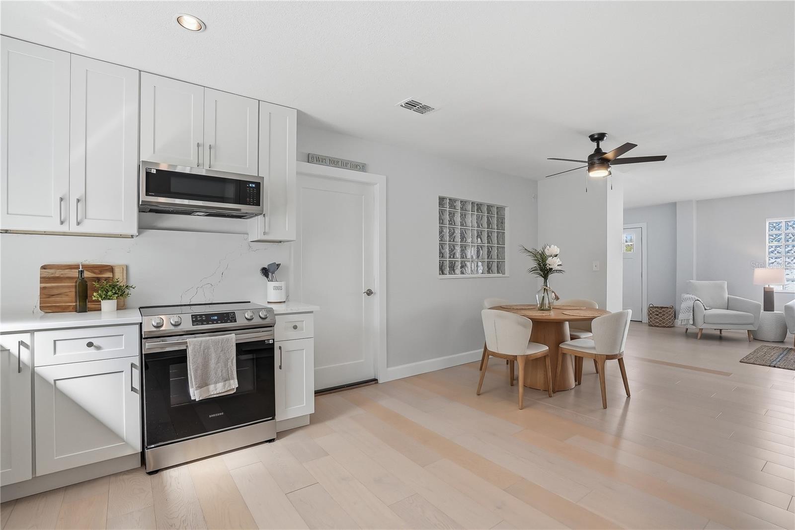 4043 SHORE ACRES BLVD NE, ST PETERSBURG, FL, 33703