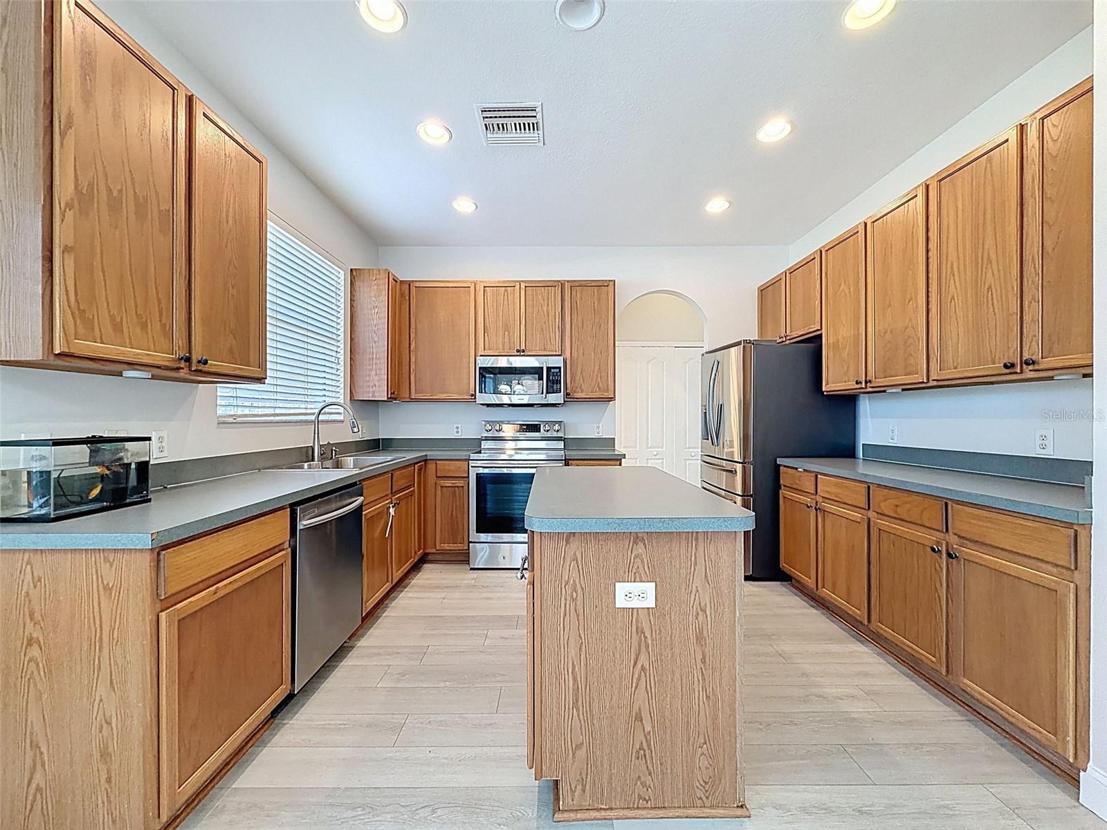 3311 SISAL LOOP, WESLEY CHAPEL, FL, 33544