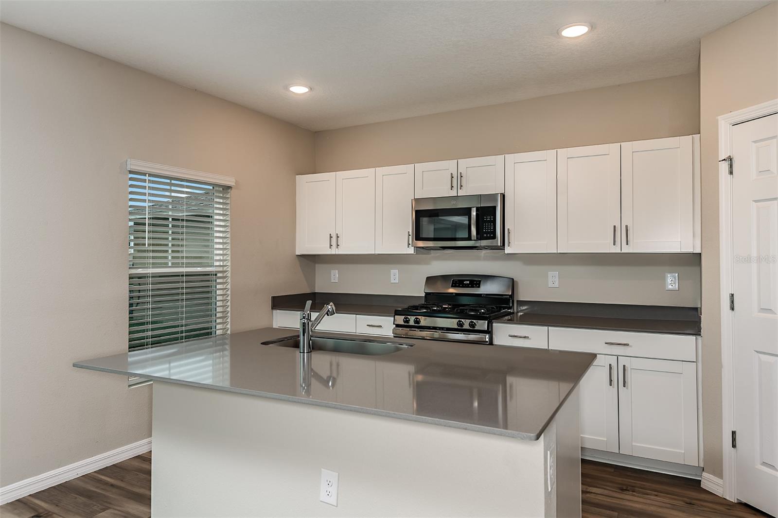 1067 FORESHORE LN, HAINES CITY, FL, 33844