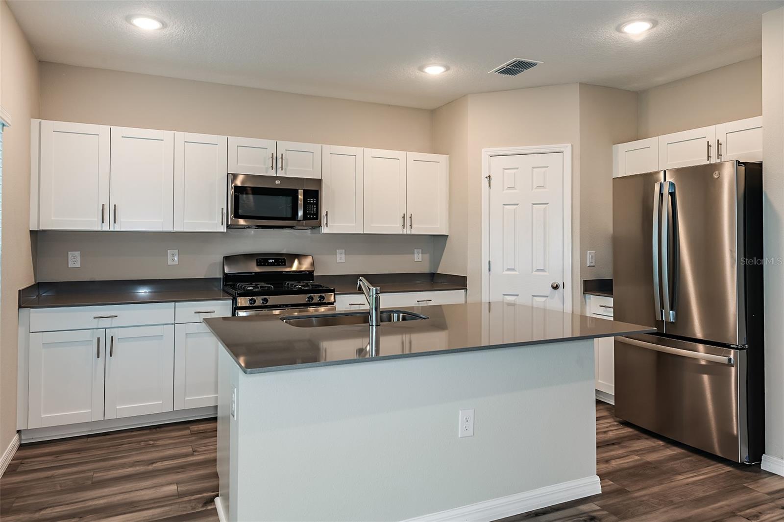 1067 FORESHORE LN, HAINES CITY, FL, 33844