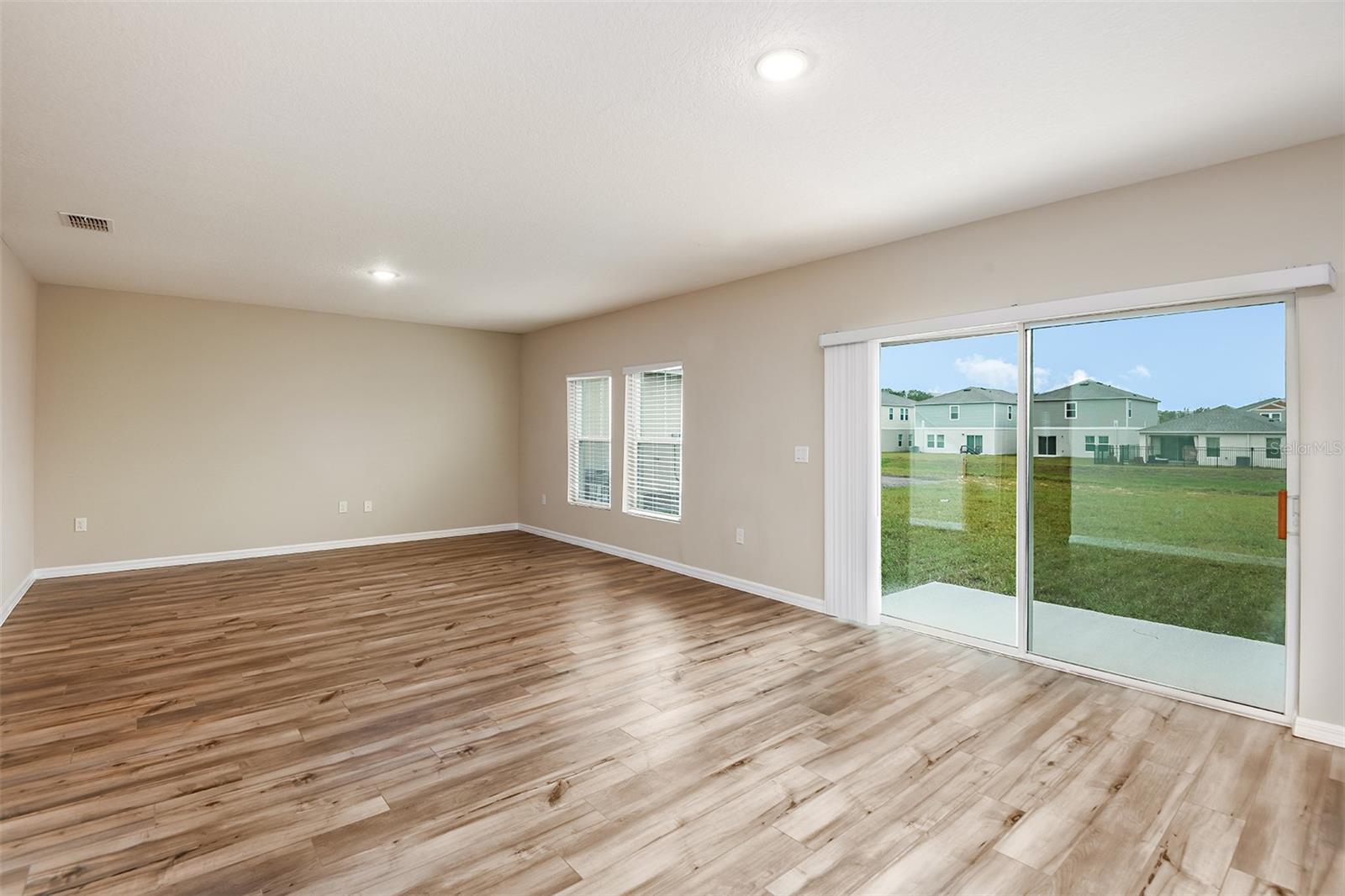 1067 FORESHORE LN, HAINES CITY, FL, 33844