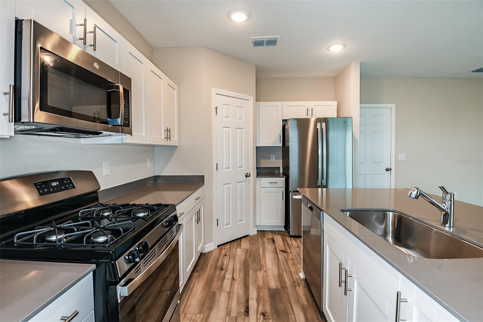 1067 FORESHORE LN, HAINES CITY, FL, 33844