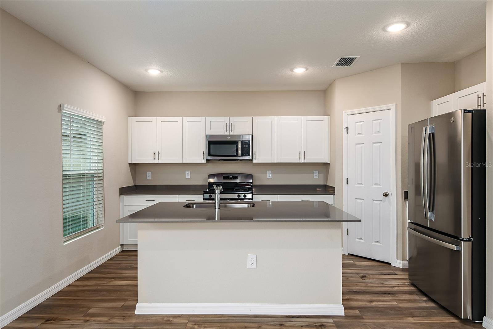 1067 FORESHORE LN, HAINES CITY, FL, 33844
