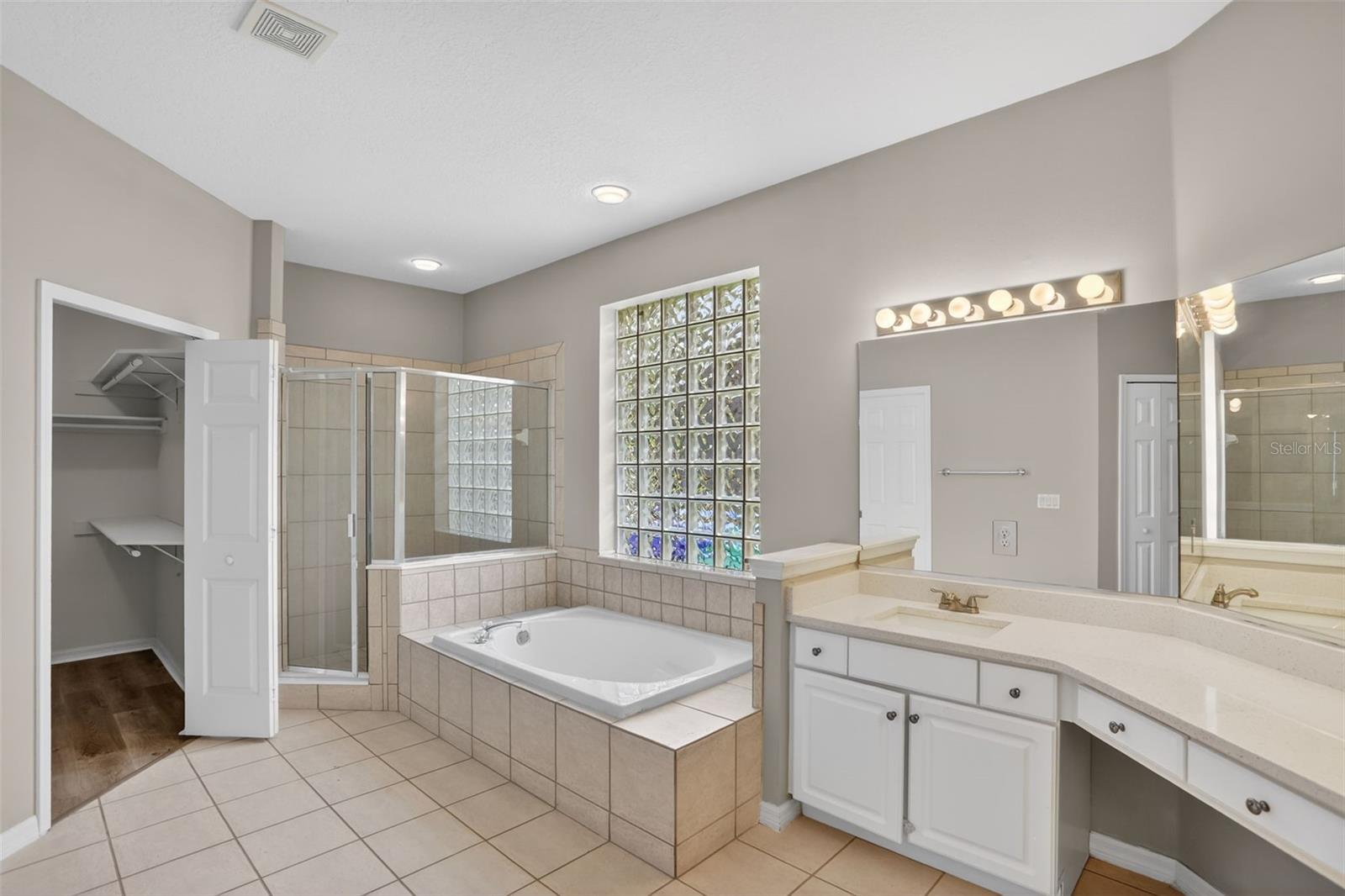 8852 GREAT COVE DR, ORLANDO, FL, 32819