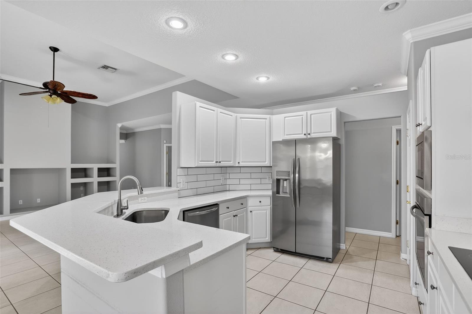 8852 GREAT COVE DR, ORLANDO, FL, 32819