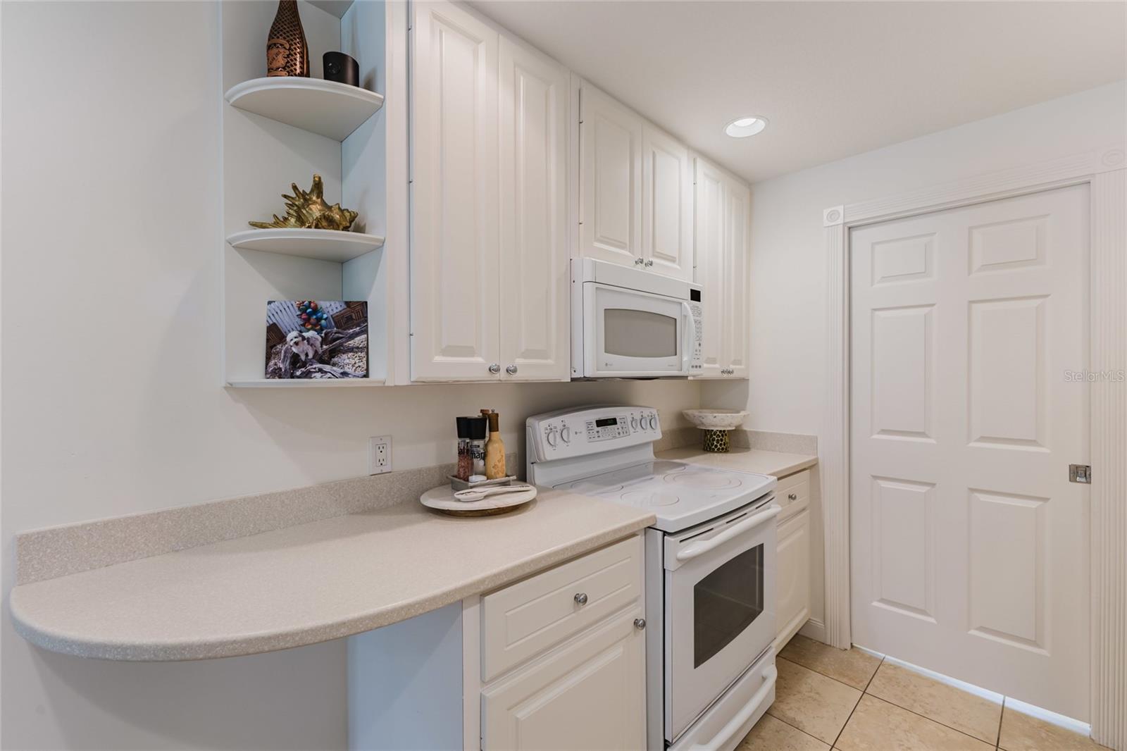 1564 NAPOLI DR W, SARASOTA, FL, 34232