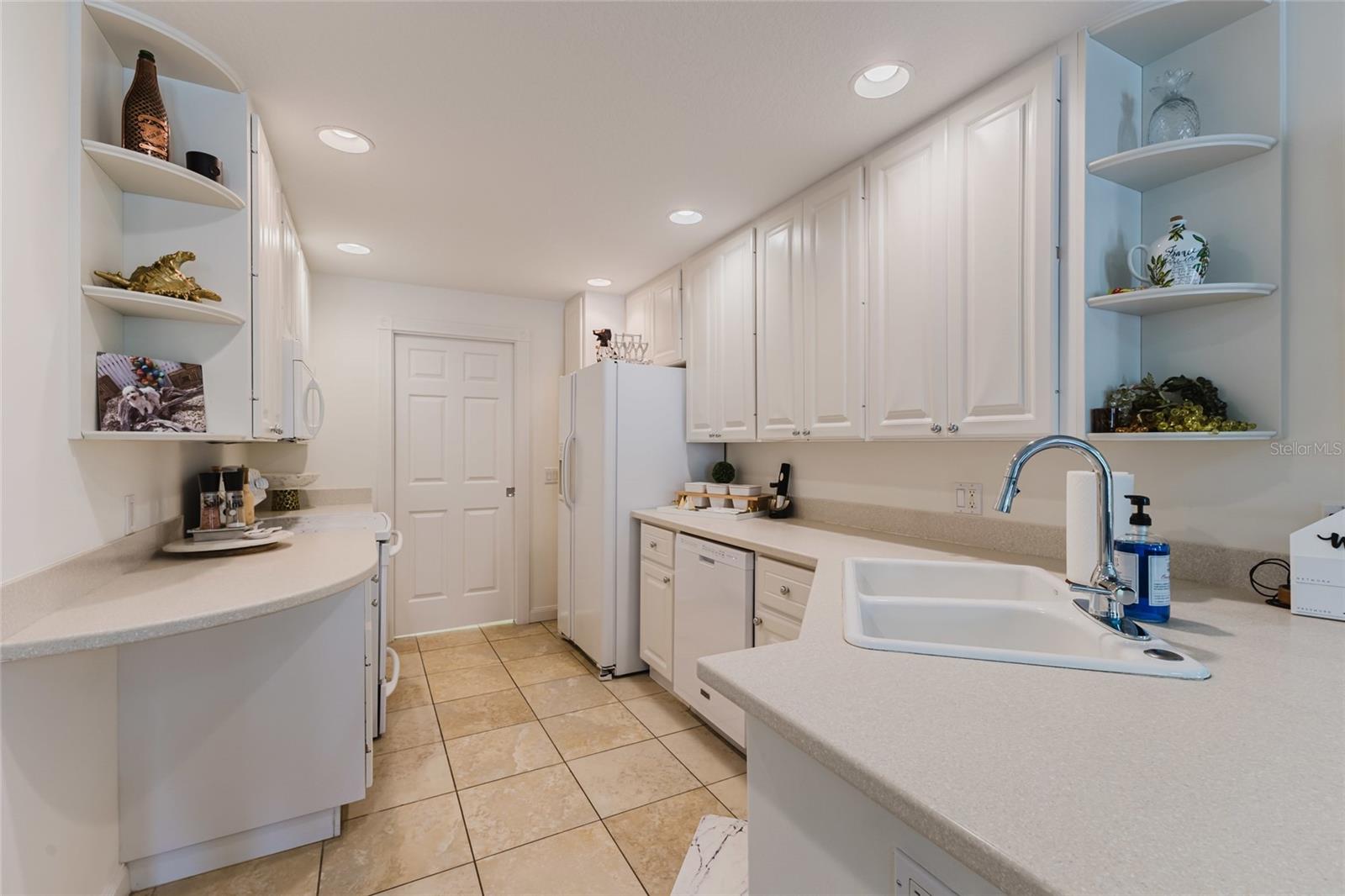 1564 NAPOLI DR W, SARASOTA, FL, 34232