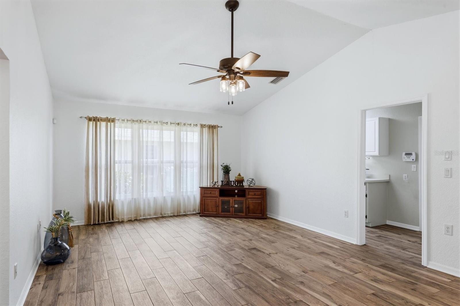 1434 ROOSEVELT DR, VENICE, FL, 34293