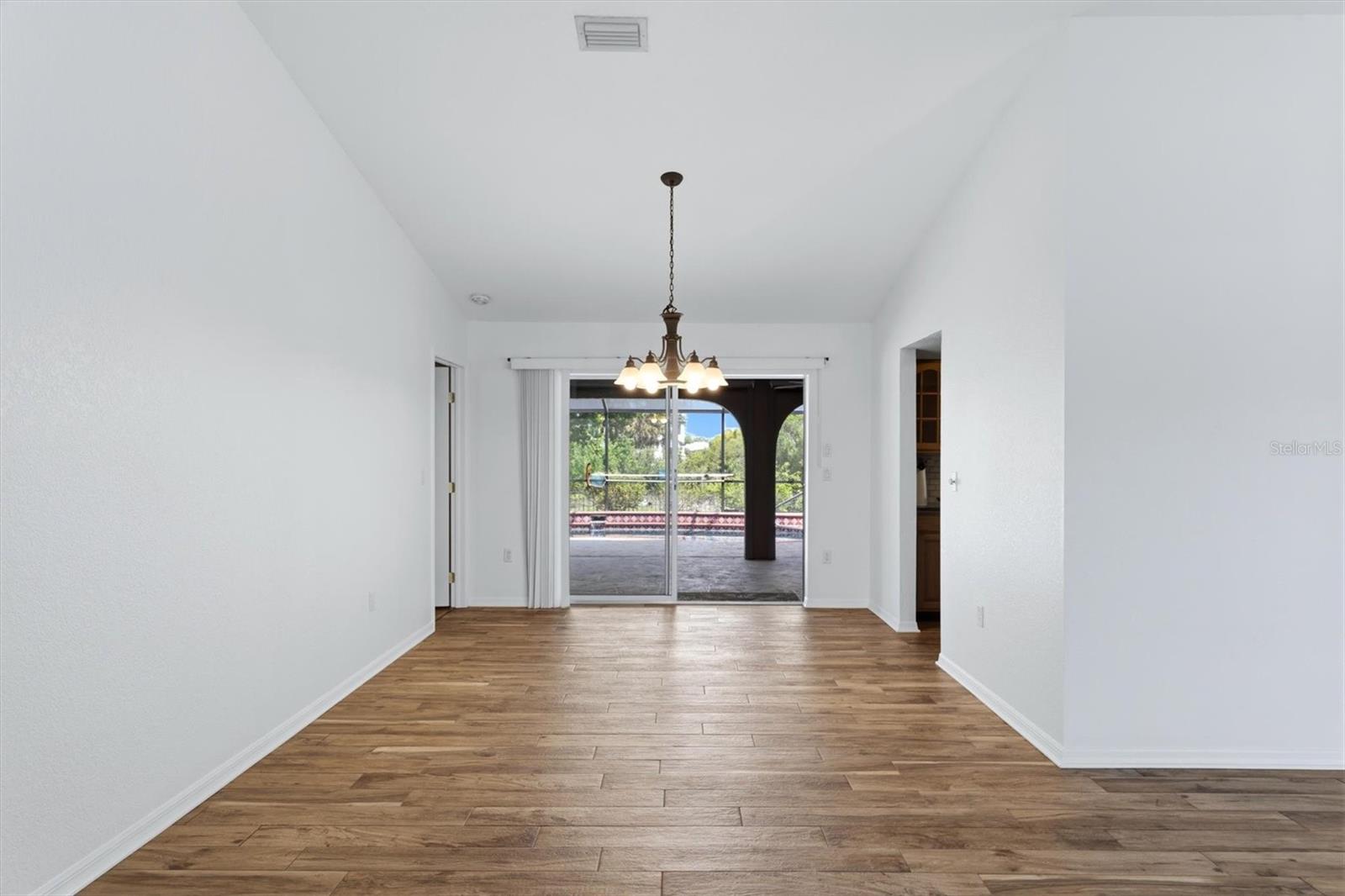 1434 ROOSEVELT DR, VENICE, FL, 34293