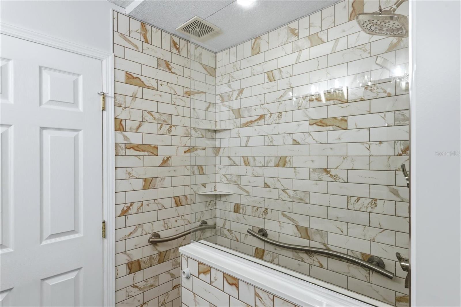 1434 ROOSEVELT DR, VENICE, FL, 34293