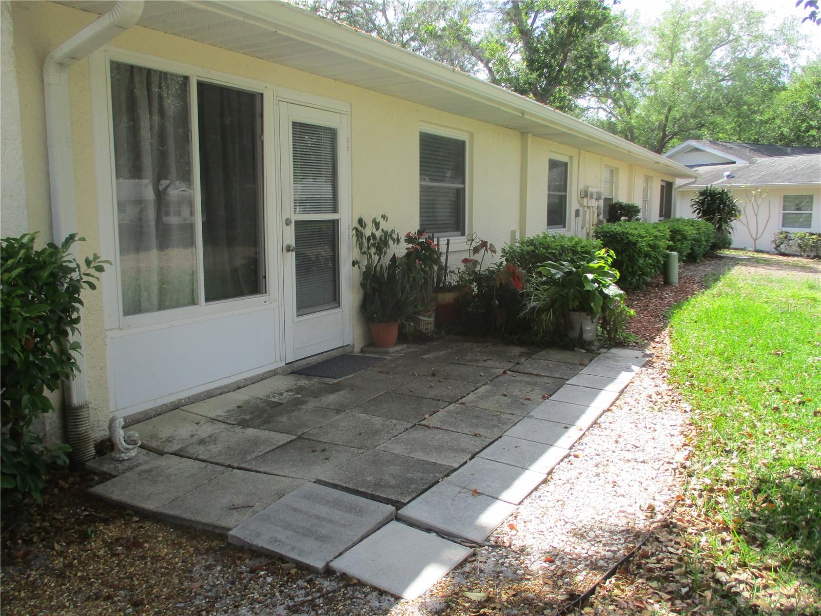 2124 HAILSTONE CIR, SUN CITY CENTER, FL, 33573