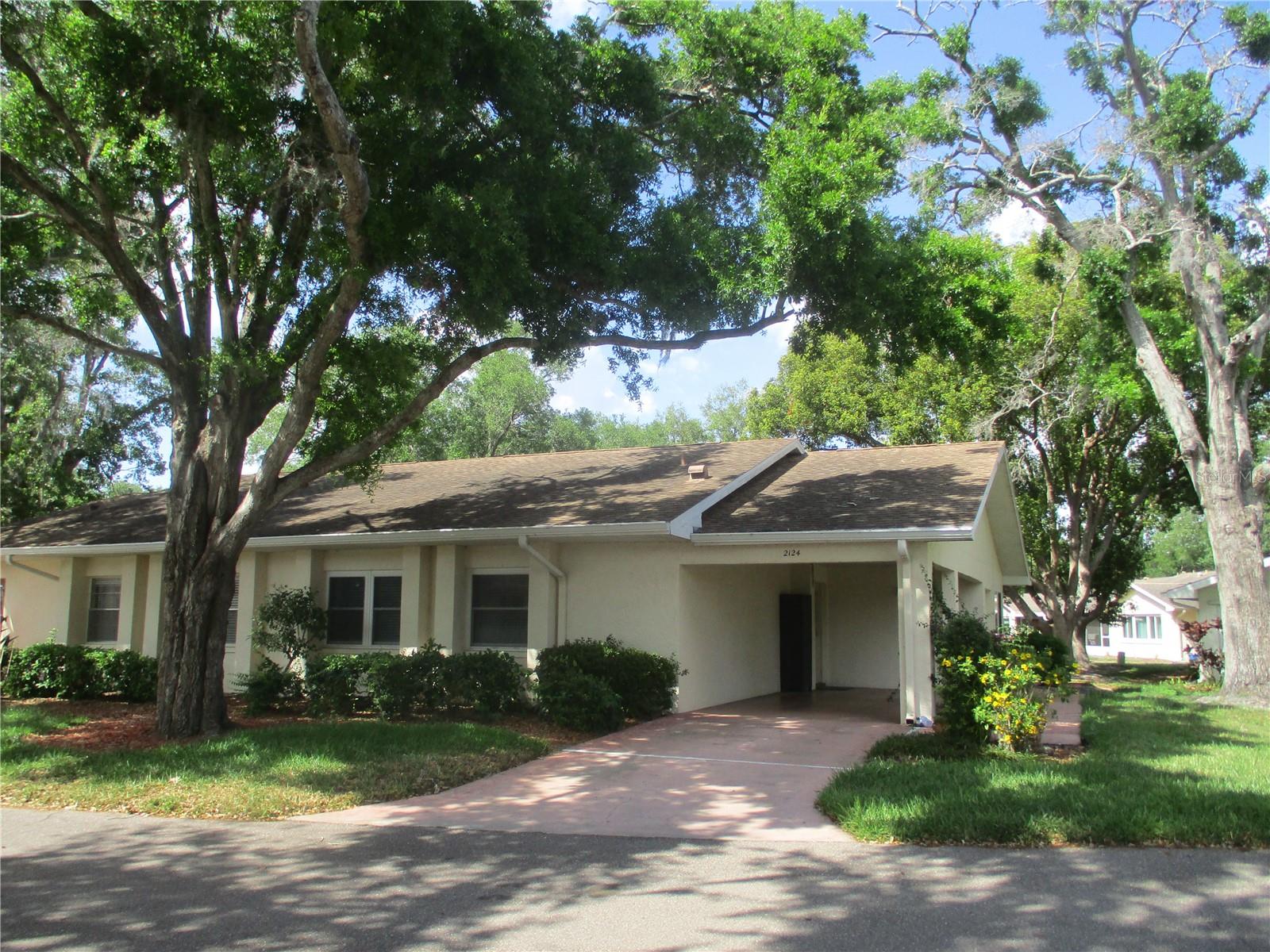 2124 HAILSTONE CIR, SUN CITY CENTER, FL, 33573