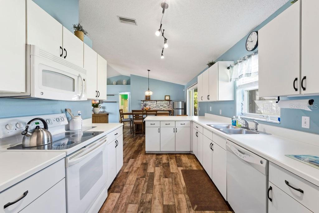 27 PINE HURST LN, PALM COAST, FL, 32164
