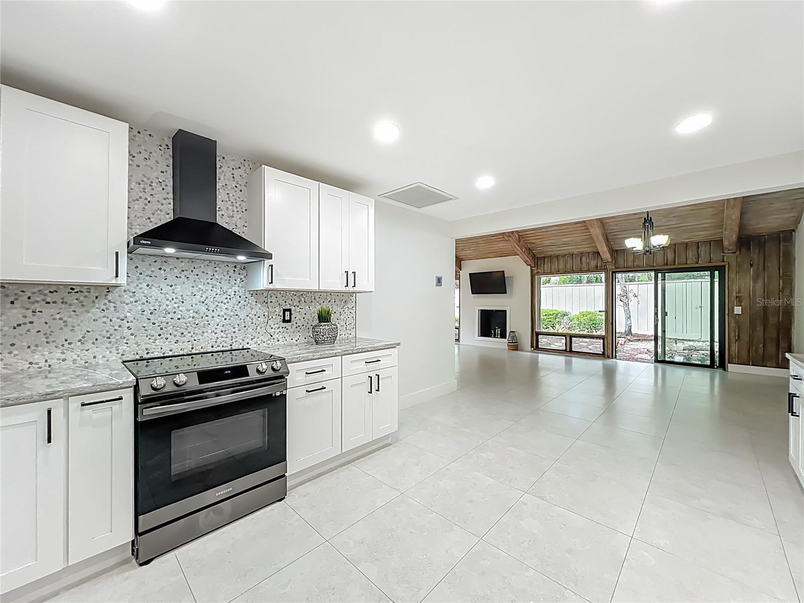 207 WEEPING ELM LN, LONGWOOD, FL, 32779