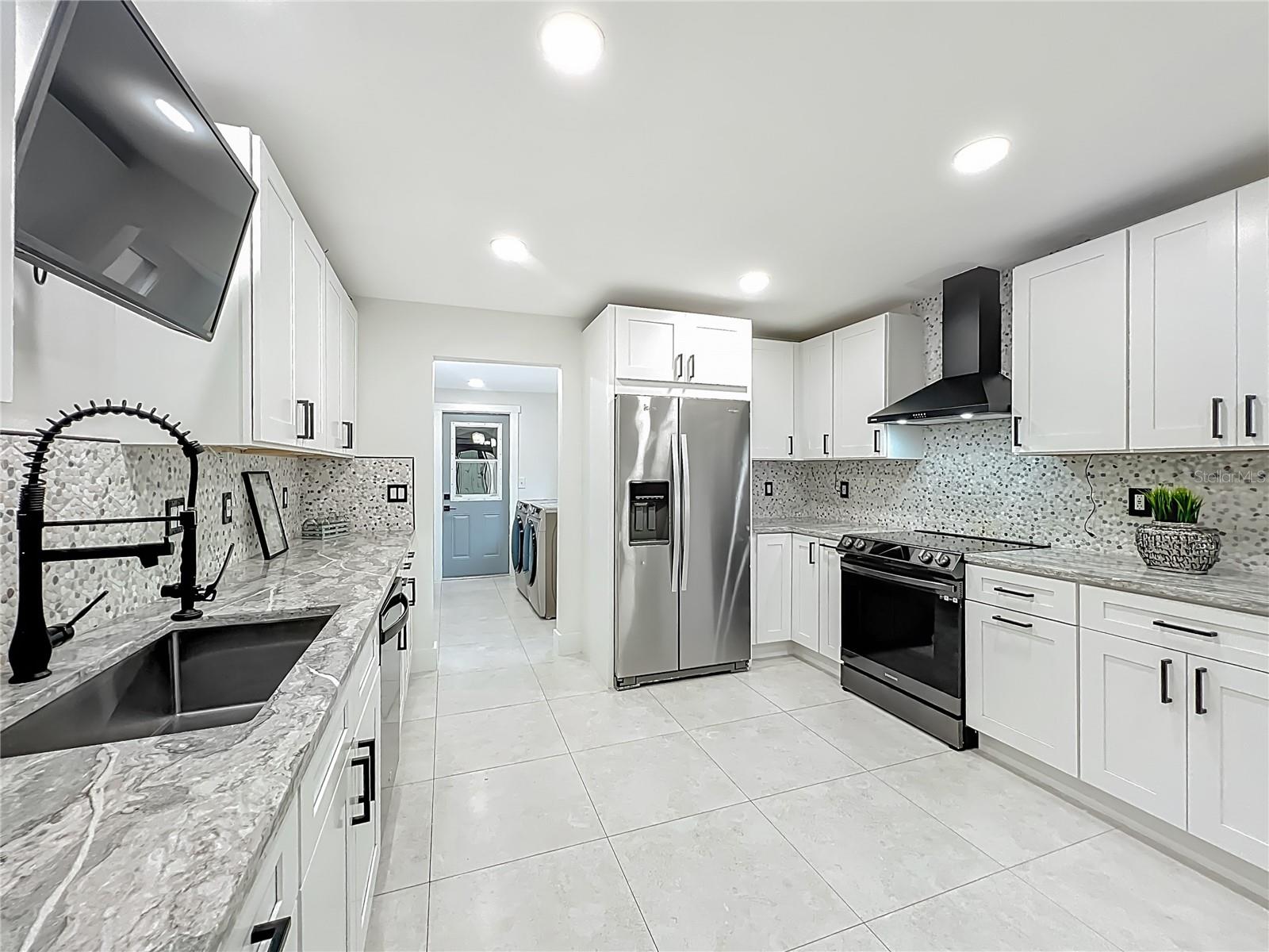 207 WEEPING ELM LN, LONGWOOD, FL, 32779