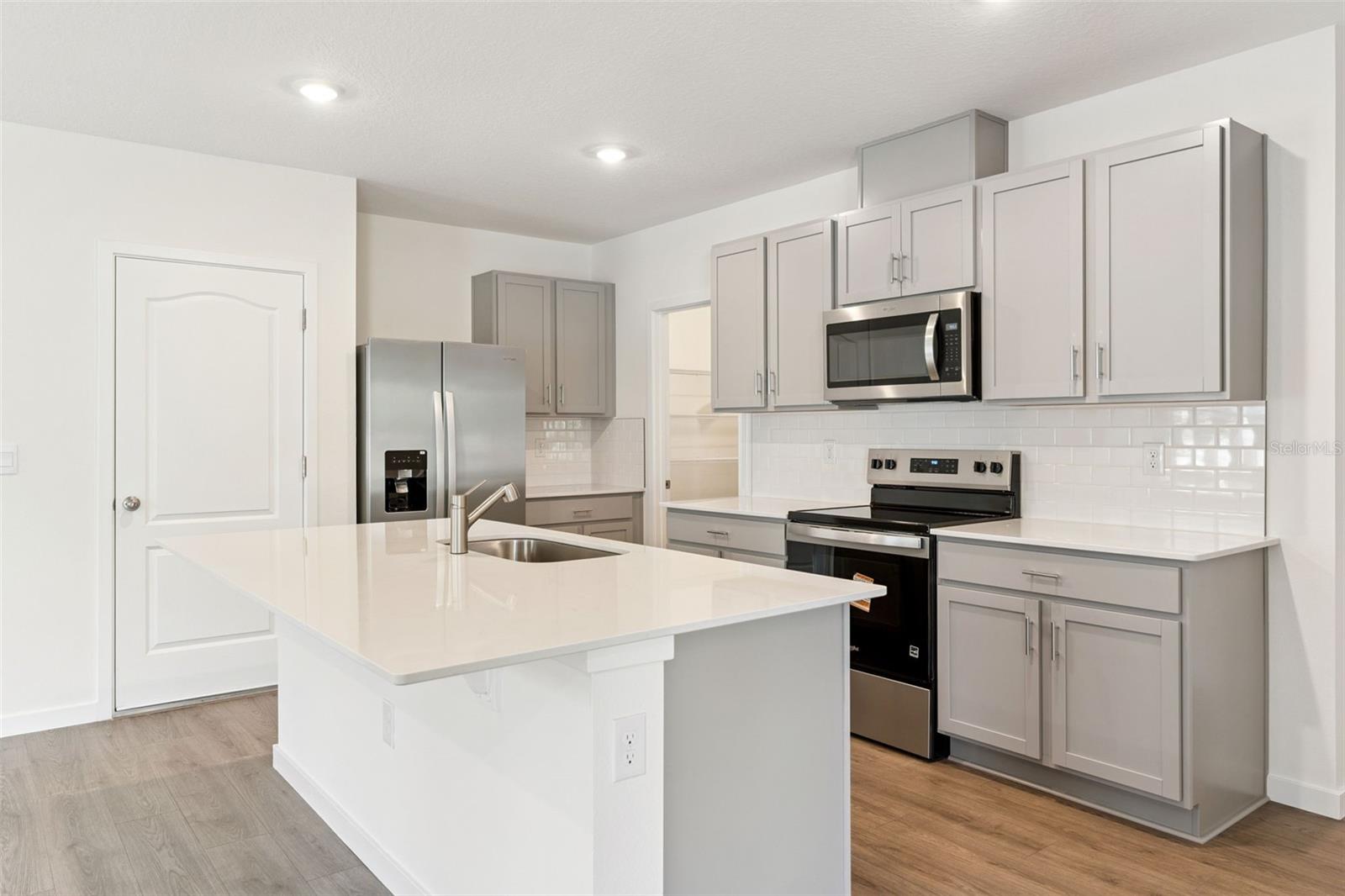 2113 WALNUT CREEK DR, KISSIMMEE, FL, 34744