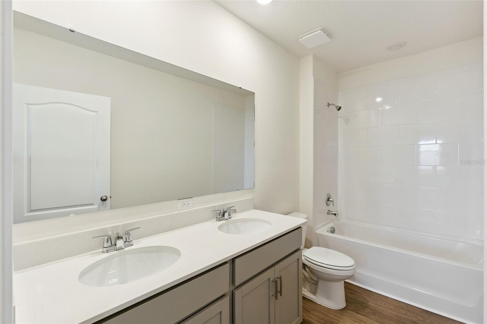 2113 WALNUT CREEK DR, KISSIMMEE, FL, 34744