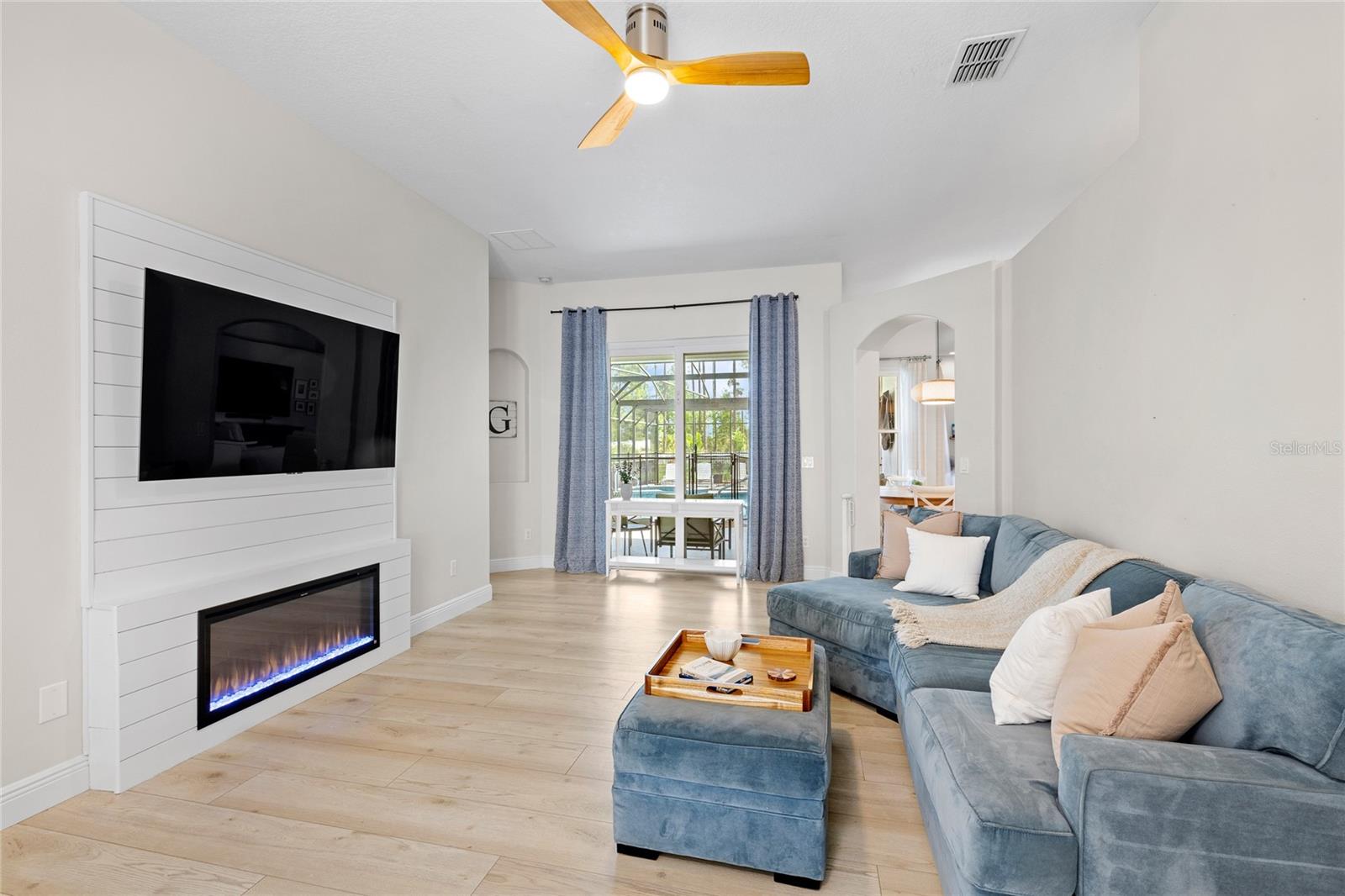 710 N HAMPTON DR, DAVENPORT, FL, 33897