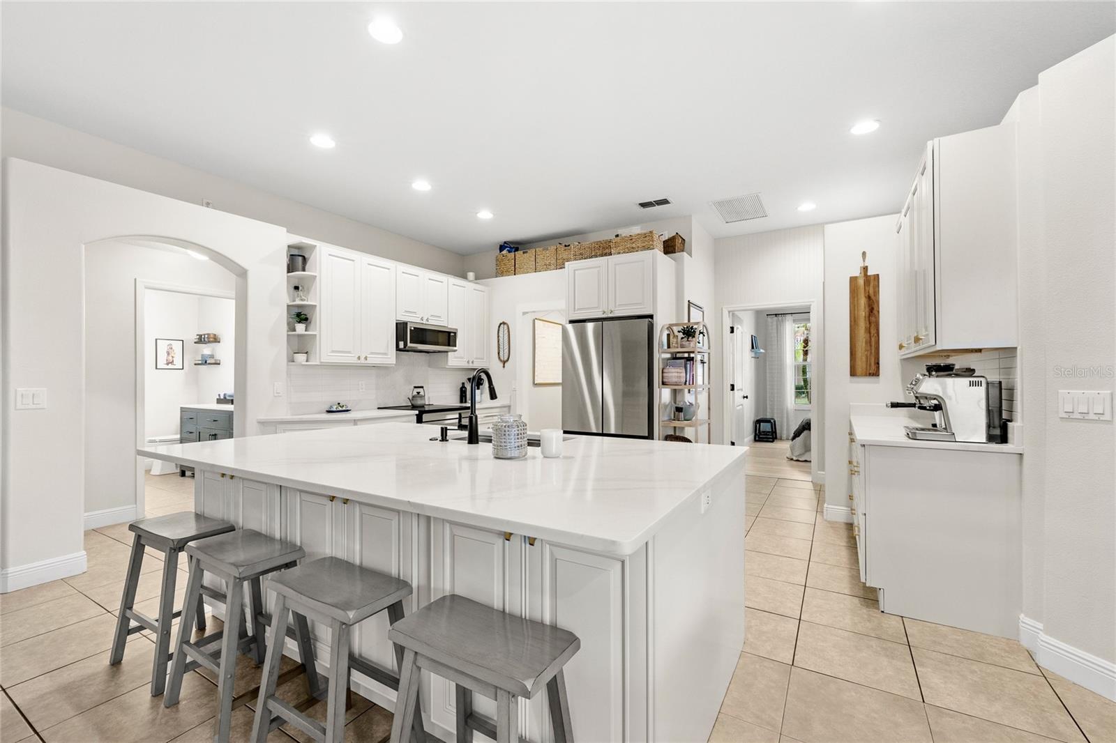 710 N HAMPTON DR, DAVENPORT, FL, 33897
