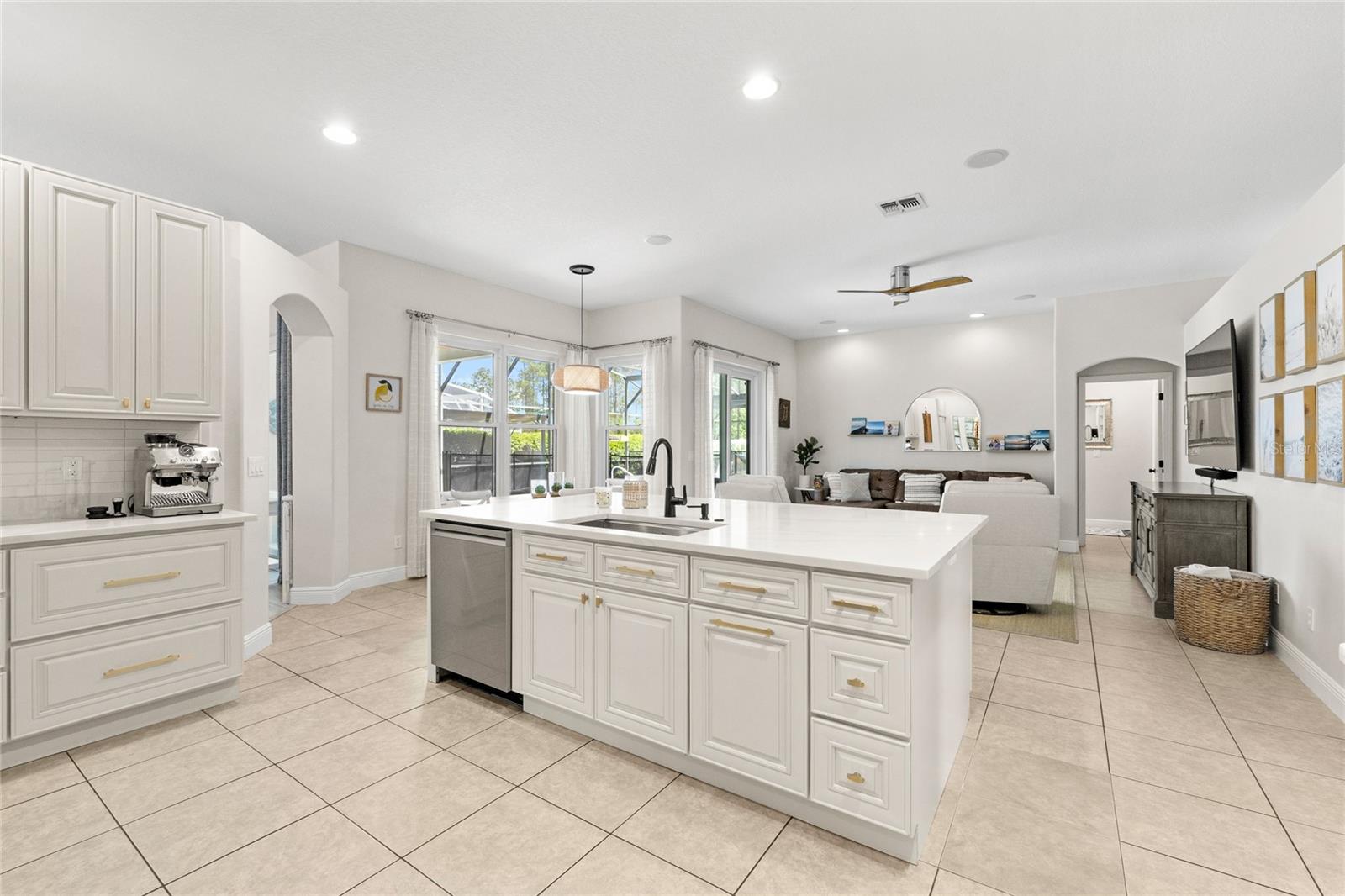 710 N HAMPTON DR, DAVENPORT, FL, 33897