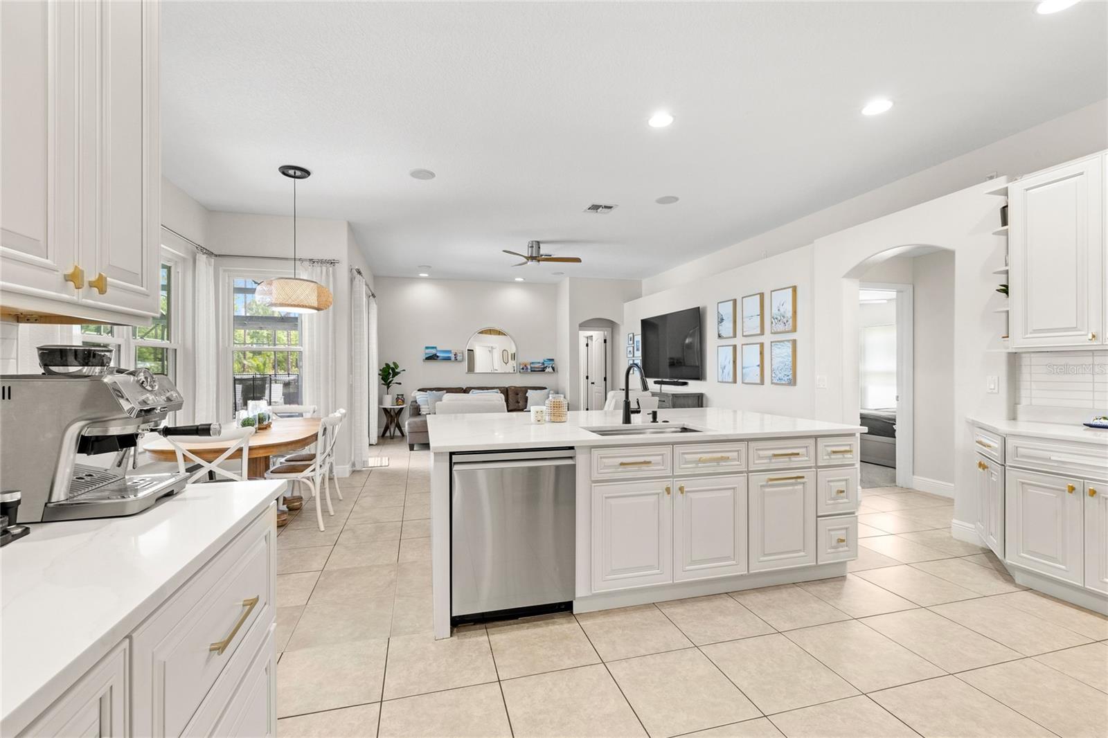 710 N HAMPTON DR, DAVENPORT, FL, 33897