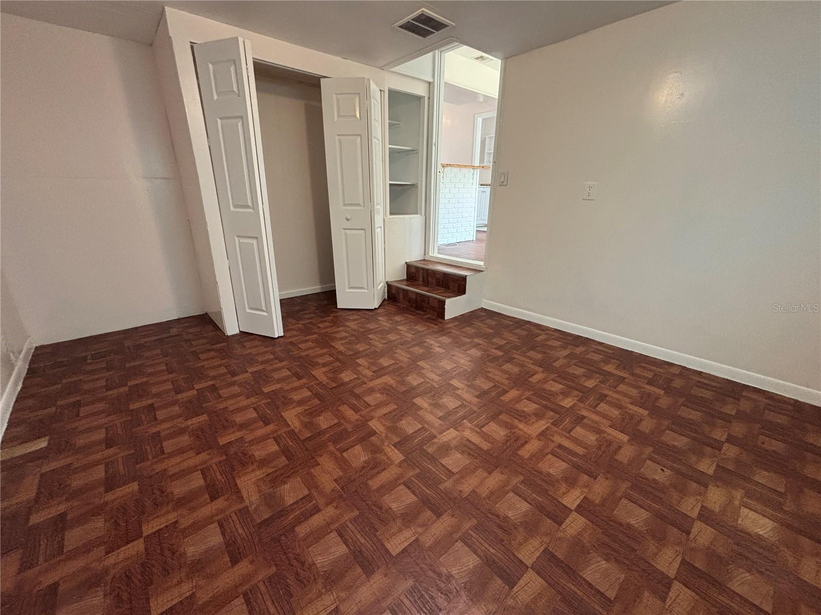 2162 46TH AVE N, ST PETERSBURG, FL, 33714