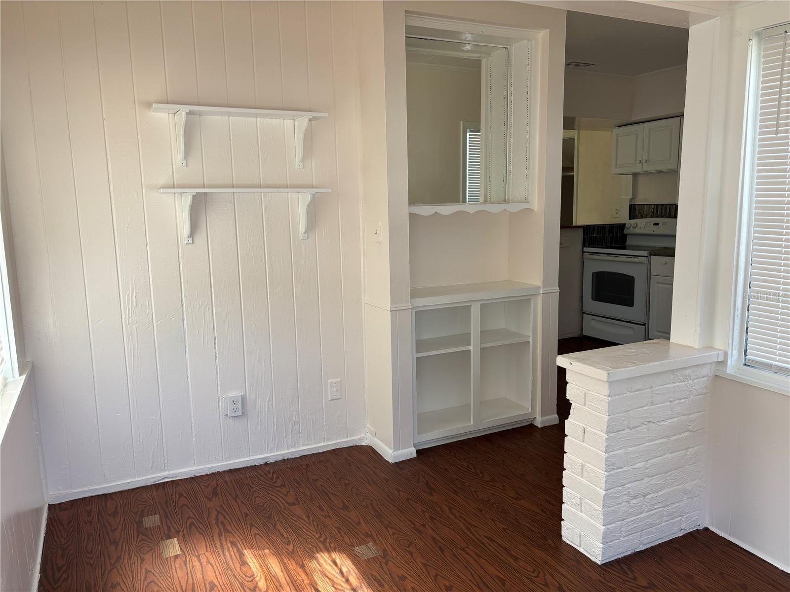 2162 46TH AVE N, ST PETERSBURG, FL, 33714