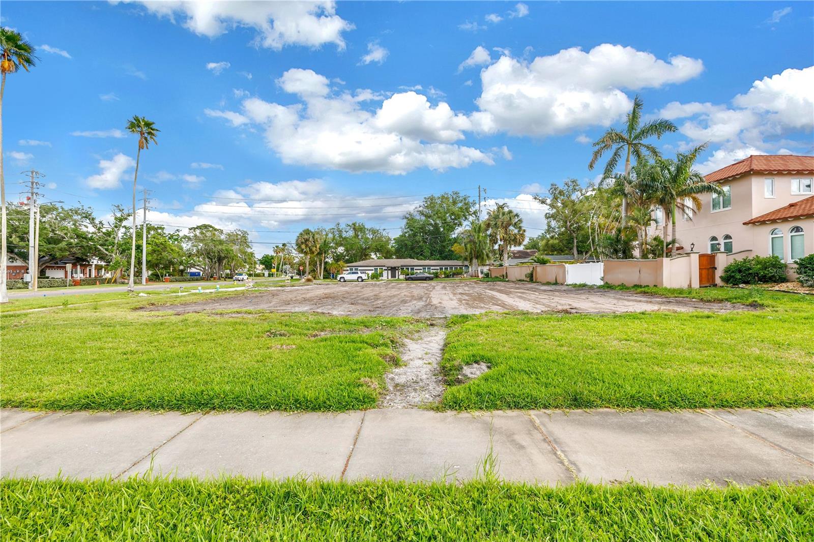 515 SNELL ISLE BLVD NE, ST PETERSBURG, FL, 33704