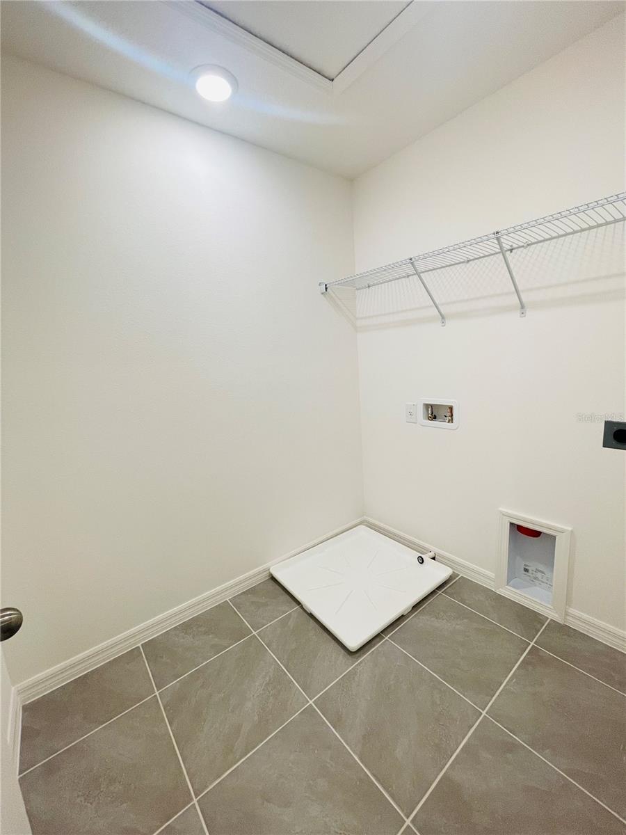 180 GLASS ONION DR, HOWEY IN THE HILLS, FL, 34737