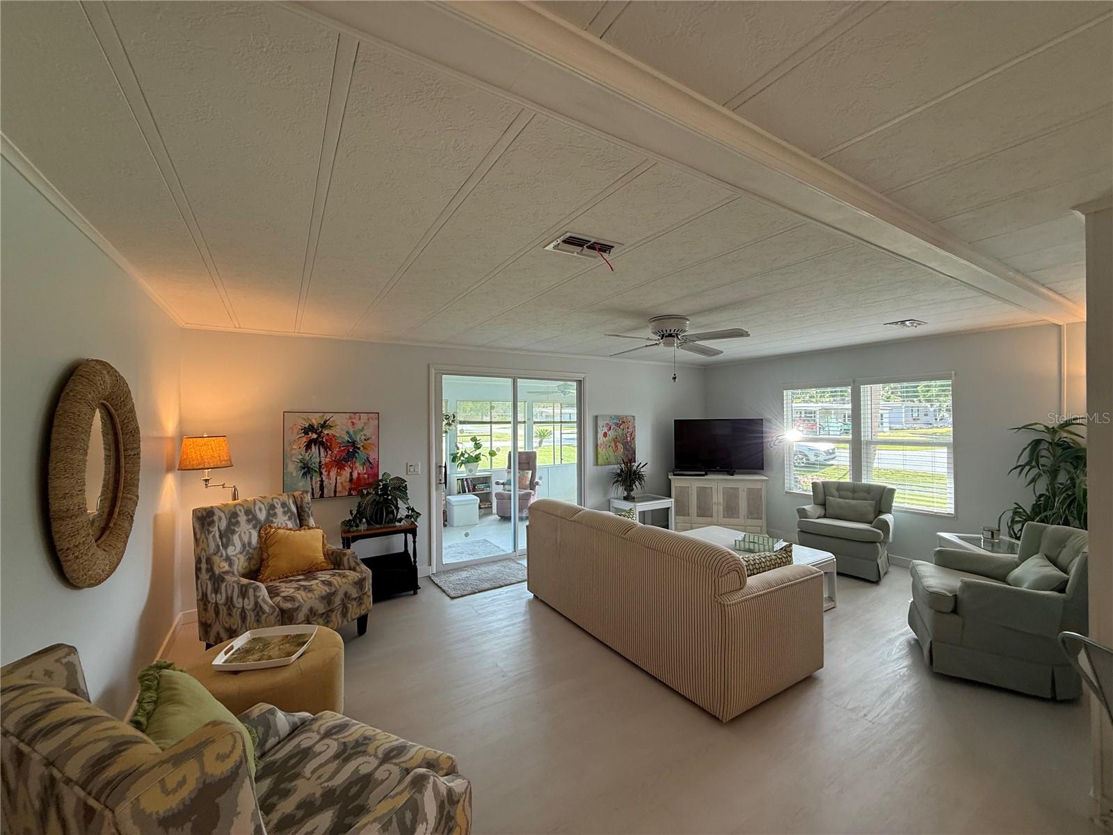 11 N BOBWHITE RD, WILDWOOD, FL, 34785