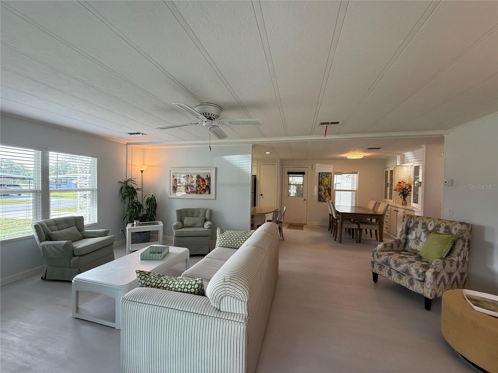 11 N BOBWHITE RD, WILDWOOD, FL, 34785