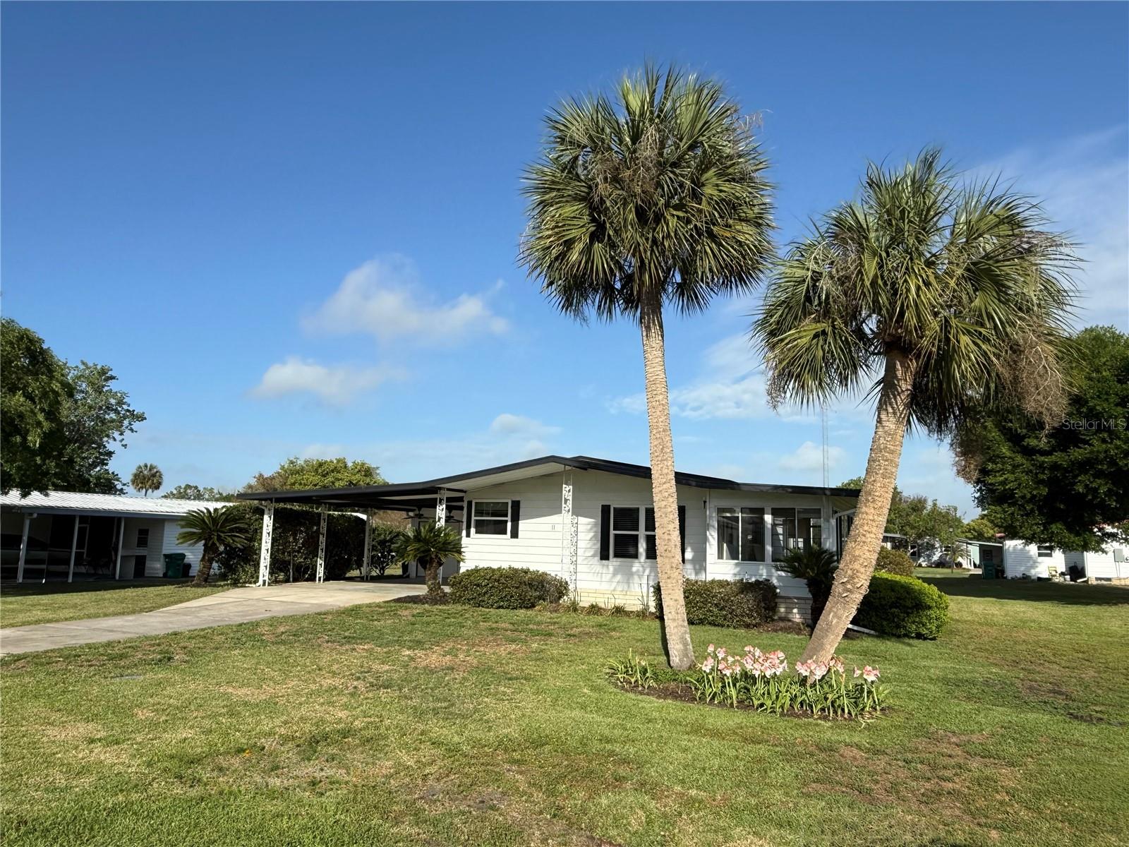 11 N BOBWHITE RD, WILDWOOD, FL, 34785