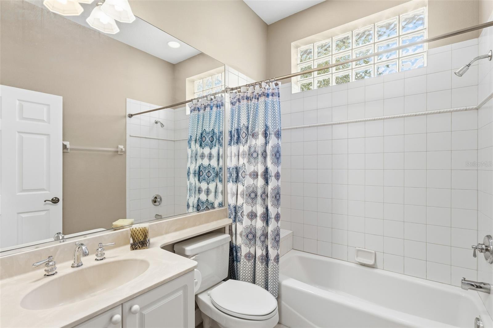 8652 54TH AVENUE CIR E, BRADENTON, FL, 34211