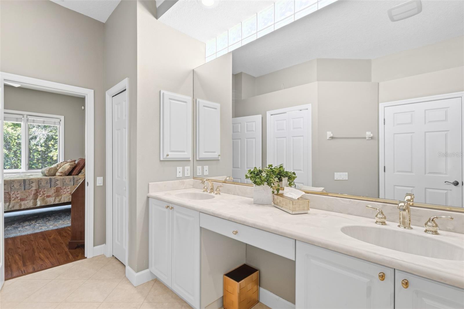 8652 54TH AVENUE CIR E, BRADENTON, FL, 34211